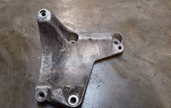 Audi A6 S6 C5 4B A/C compressor mount bracket 078260835F