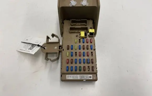 Subaru Forester SH Fuse module 82201FG010
