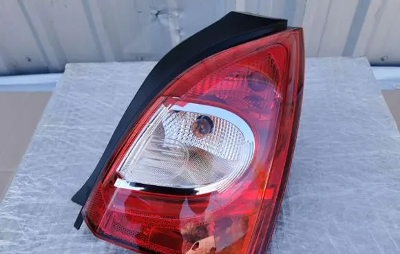 Renault Twingo II Rear/tail lights 265502963R