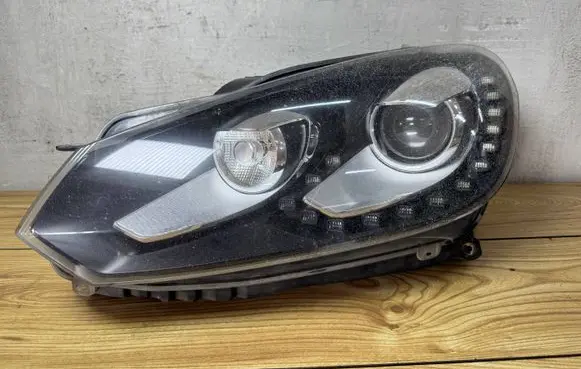 Volkswagen Golf VI Headlight/headlamp 5K1941751D 1ZS00990211