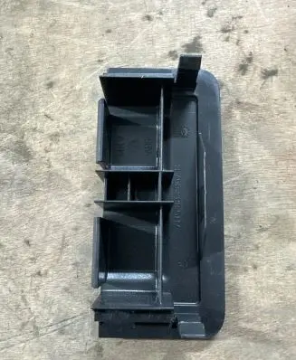 Volkswagen Multivan T6 Trunk/boot trim cover 7H5883867B