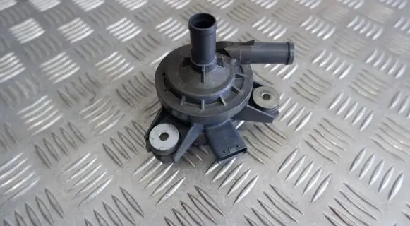Toyota Auris E180 Electric auxiliary coolant/water pump G904052010