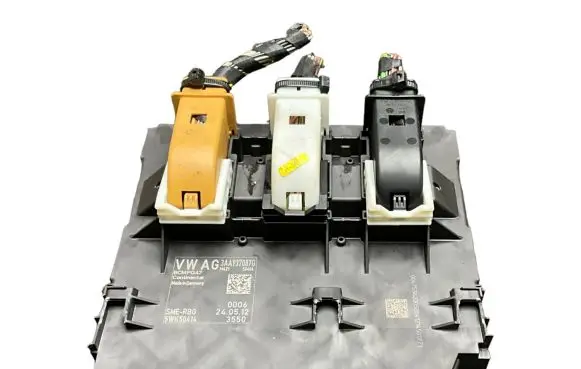 Volkswagen PASSAT B7 Comfort/convenience module 3AA937087G 5WK50414