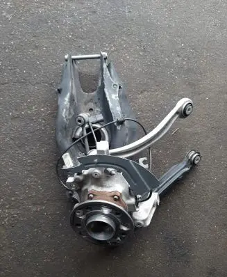 Mercedes-Benz C W205 Rear wheel hub spindle/knuckle A2053521900 A2055467480