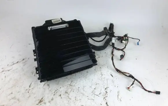 Mercedes-Benz GLE W167 Cup holder front A1678101804 A1679008309