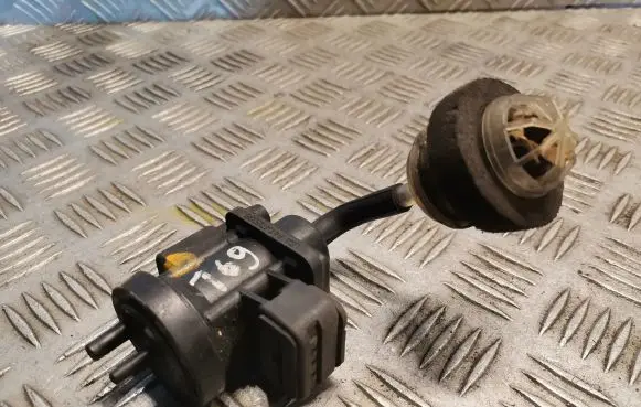 Mercedes-Benz ML W163 Turbo solenoid valve 0005450427