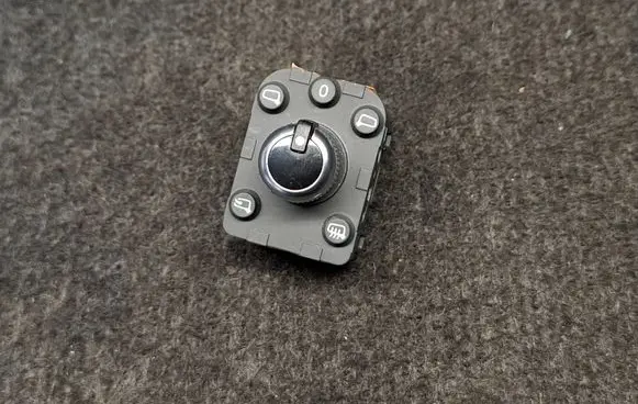 Audi Q7 4M Wing mirror switch 4M0959565M