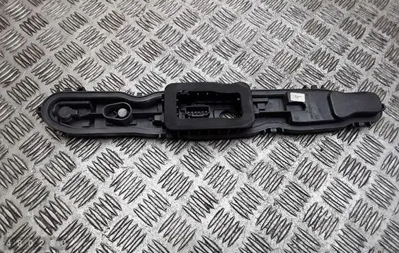 Ford Transit Custom Tail light bulb cover holder bk2113n099aa