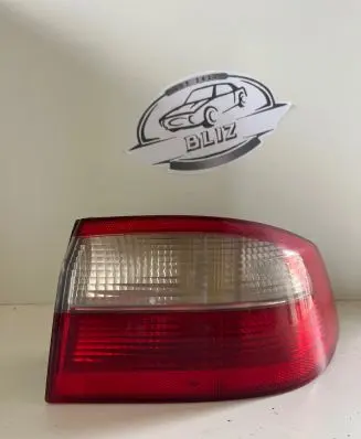 Renault Laguna II Rear/tail lights 8200002474