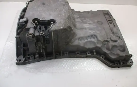Mercedes-Benz C W204 Oil sump A2710141602 A0011530532 271820