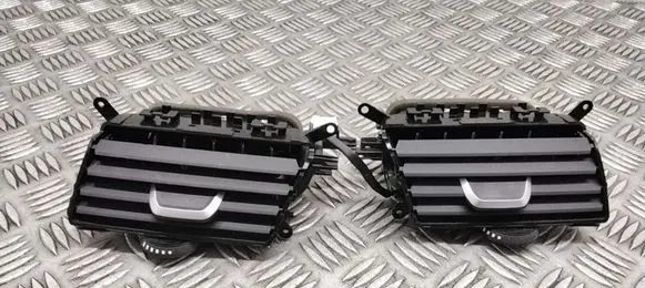 BMW 5 G30 G31 Dash center air vent grill 932979