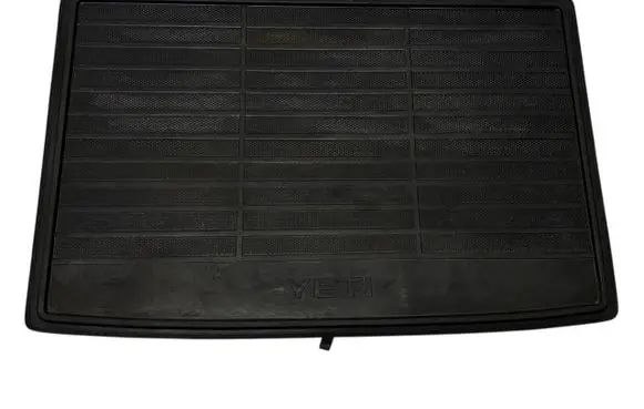 Skoda Yeti (5L) Rubber trunk/boot mat liner 