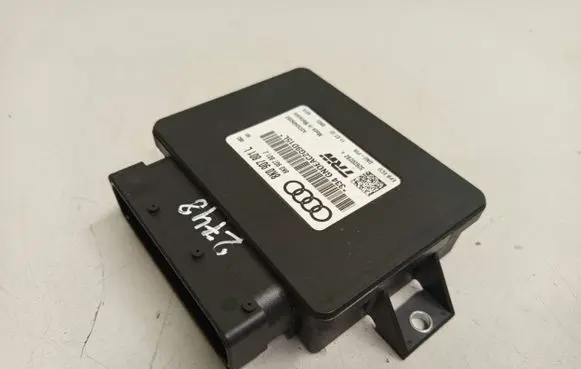 Audi A4 S4 B8 8K Hand brake control module 8K0907801L 8K0907801J