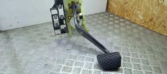 BMW X6 F16 Brake pedal 6791900