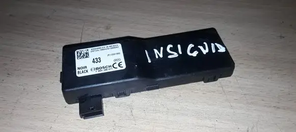 Opel Insignia A Door central lock control unit/module 13501980