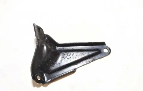Mercedes-Benz E W211 Engine mounting bracket