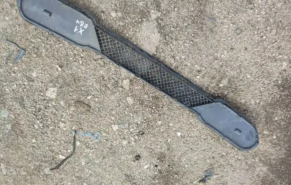 BMW X1 E84 Front bumper lower grill 2990475