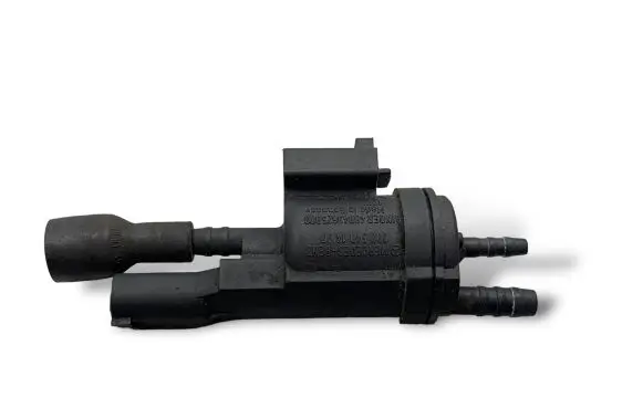Mercedes-Benz E W212 Turbo solenoid valve 0025401497