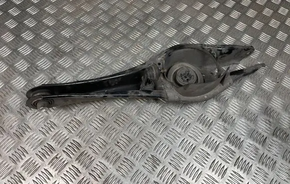 Rear control arm