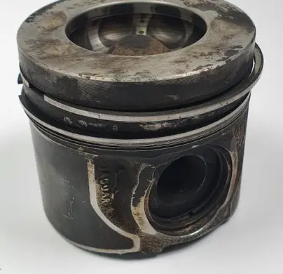 Jaguar XF X260 Piston 083156