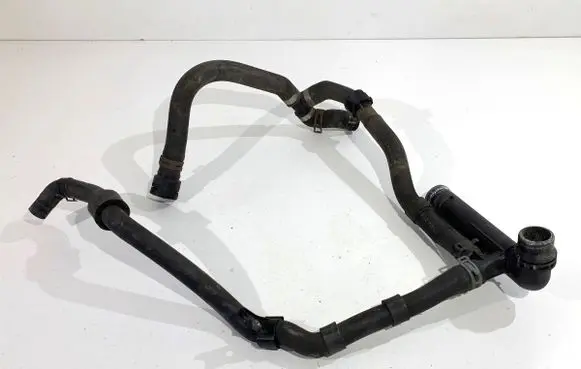 Volkswagen PASSAT B8 Engine coolant pipe/hose 5Q0121619D