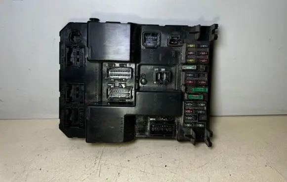 Peugeot 307 Comfort/convenience module 9651197680 9651196980 J0400