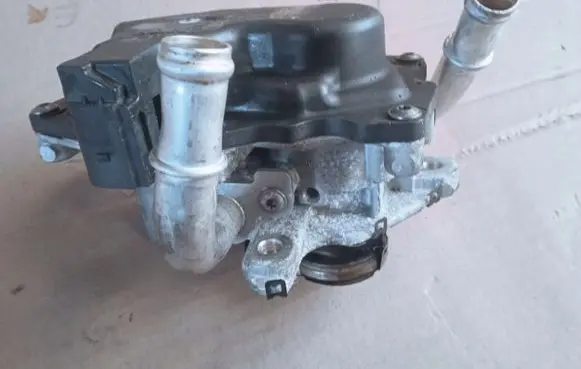 Audi Q5 SQ5 EGR valve 04L131501S