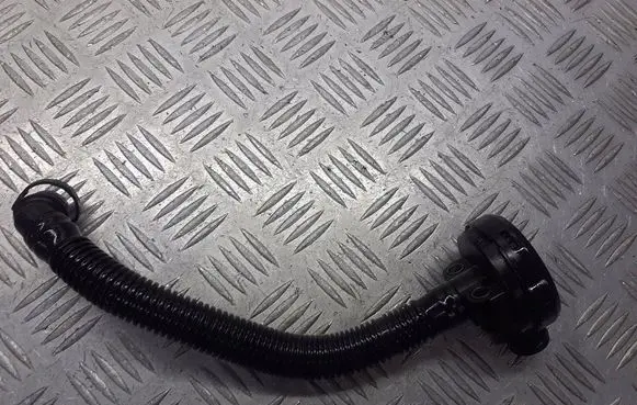 Skoda Fabia Mk1 (6Y) Breather hose/pipe 03E103765C