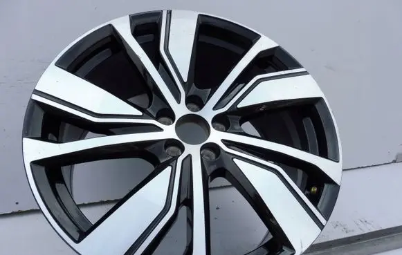 Volvo XC40 R20 alloy rim 32134538
