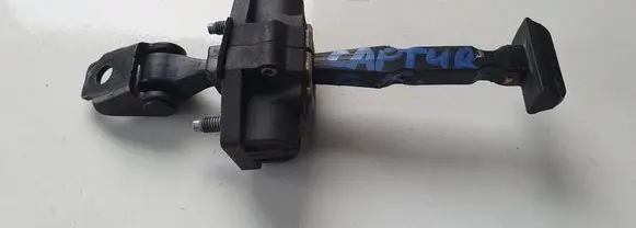 Renault Captur Rear door check strap stopper