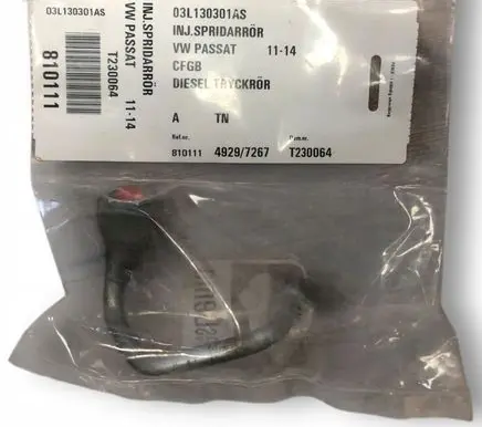 Volkswagen PASSAT B7 Fuel injector supply line/pipe 03L130301AS