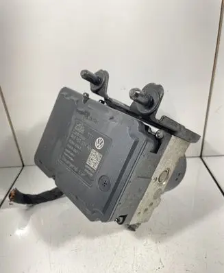 Volkswagen Golf VI ABS Pump 1K0907379AN 1k0614517bj