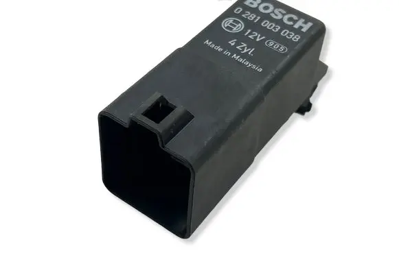 Volkswagen Touran I Glow plug pre-heat relay 0281003038