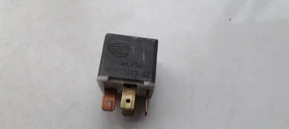 Volkswagen Golf III Other relay 141951253b 4ra00351029