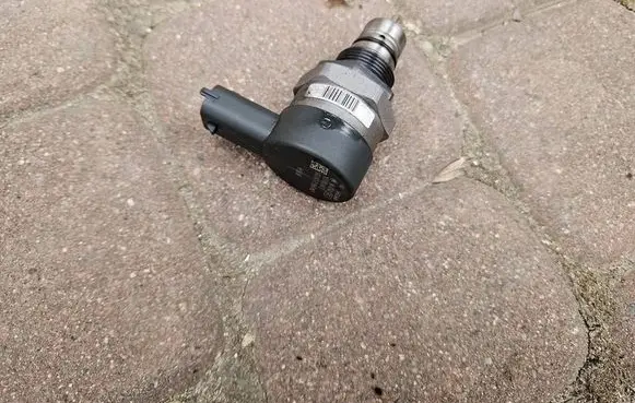 Opel Insignia B Fuel main line pipe 0281006034 1895755