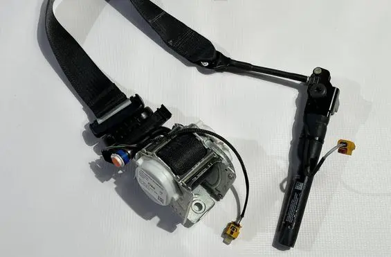 Jeep Wrangler Front seatbelt P7KC81TX7AA
