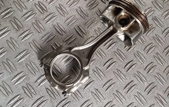 BMW M8 F91 F92 G14 G15 Piston with connecting rod 7852246