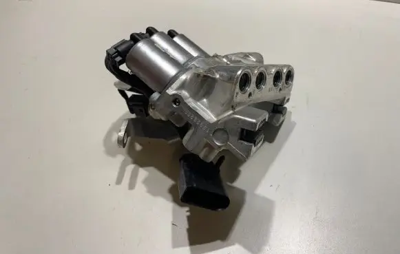 Porsche 911 991 Air suspension valve block 99135907504
