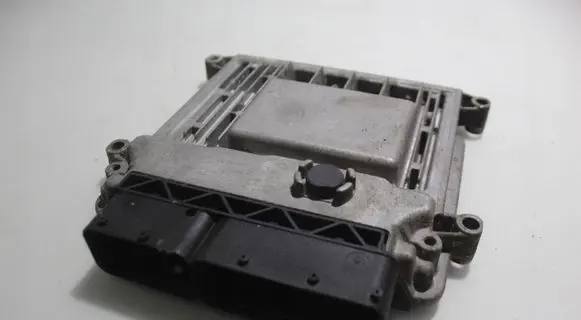 KIA Ceed Engine control unit/module ECU 0261201324