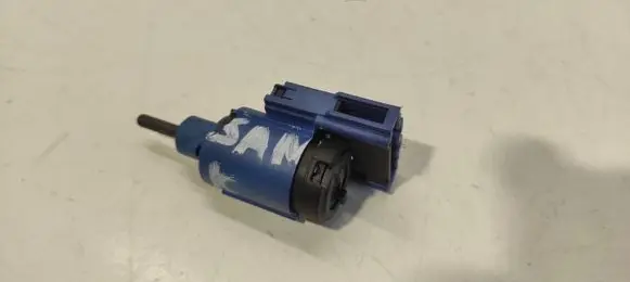 Clutch pedal sensor