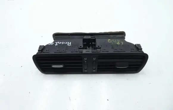 Volkswagen PASSAT B6 Dash center air vent grill 3C2819728 04052009