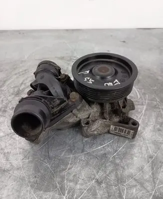BMW 5 E60 E61 Water pump 7790045