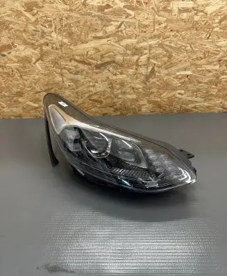 KIA Sportage Headlight/headlamp F192102200 2109243334