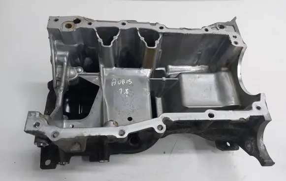 Toyota Auris E180 Oil sump 