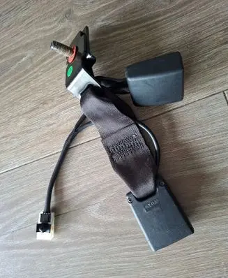 Hyundai Kona II Middle seatbelt buckle (rear) 091528