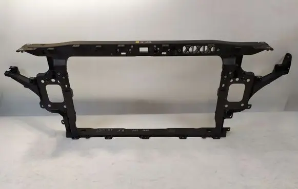 Hyundai i30 Radiator support slam panel