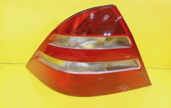 Mercedes-Benz S W220 Rear/tail lights A2208200164
