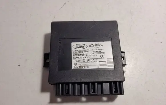 Ford Focus Comfort/convenience module 98AG15K600DE 5WK48823 5WK47230E