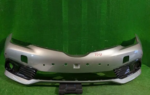 Toyota Auris E210 Front bumper