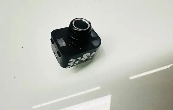 Wing mirror switch